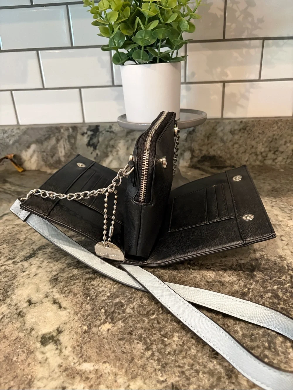 Steve Madden Light Gray/Silver Crossbody Bag
